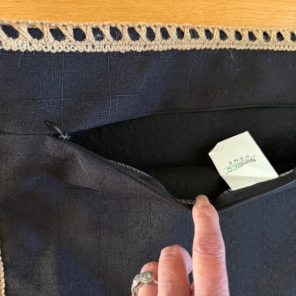 NordECO Home Pillow Cover Black 17" X 17" - Picture 6 of 12